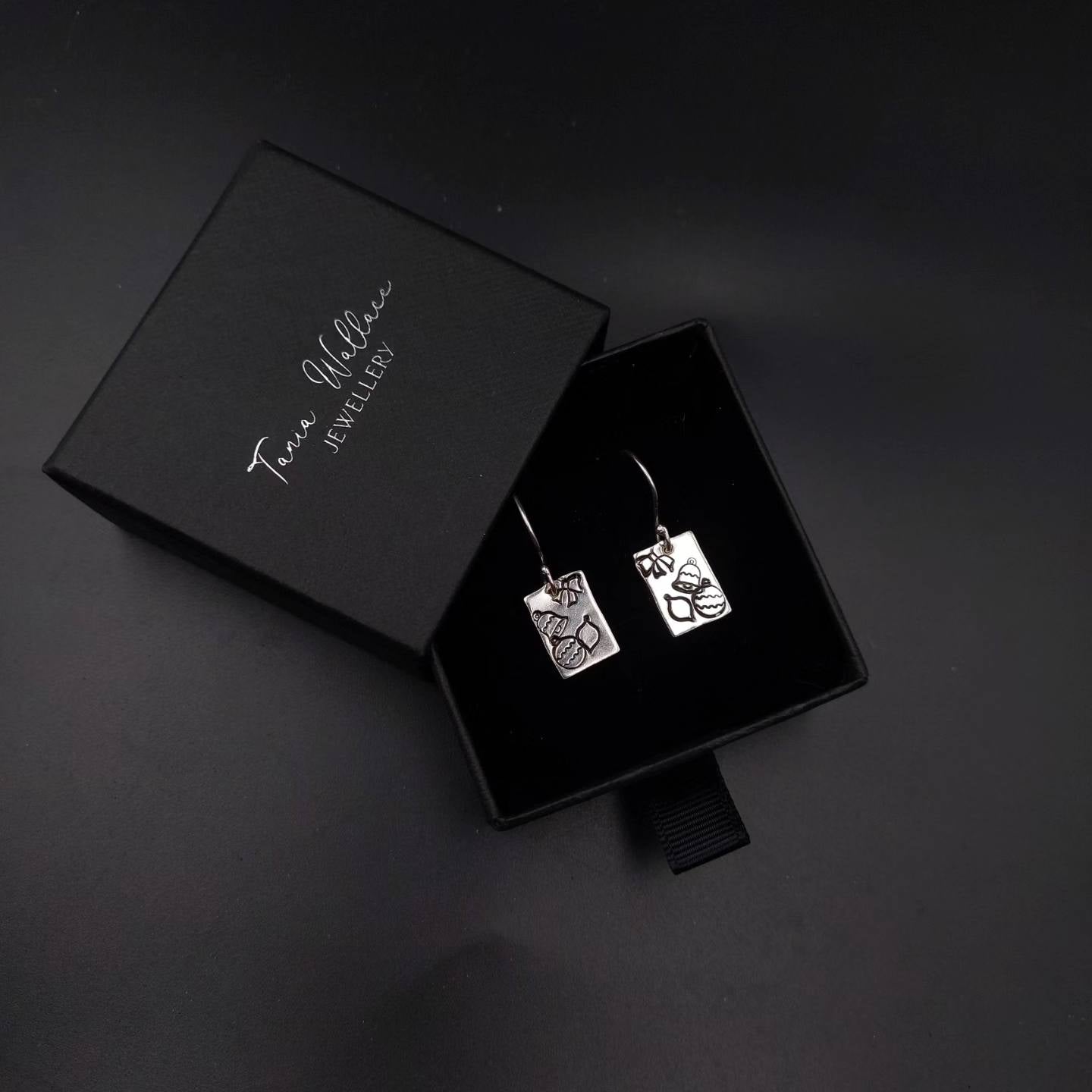 Festive Rectangular Drops