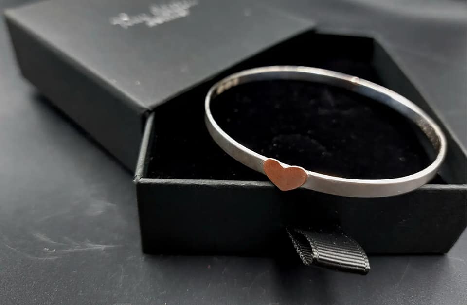 Copper heart bangle