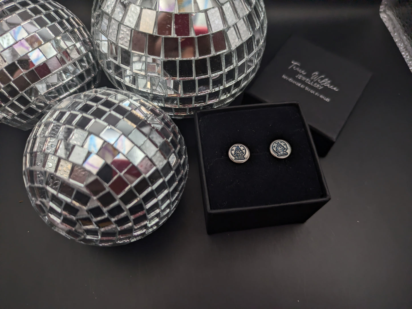 Snow Globe Studs
