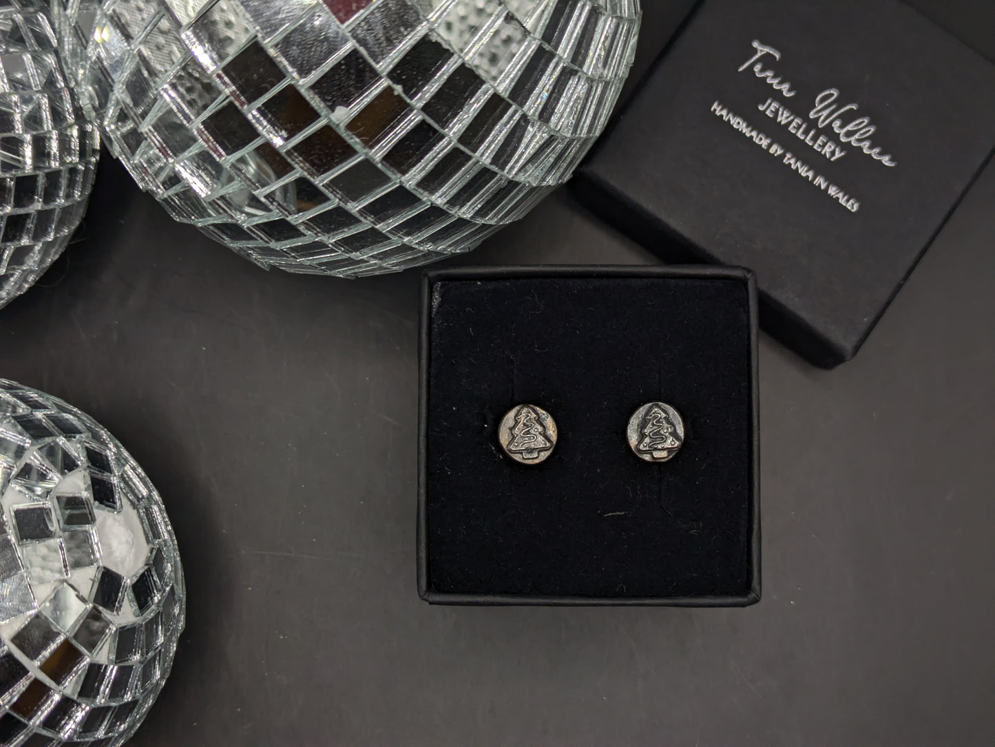 Darkened Christmas Cookie Studs