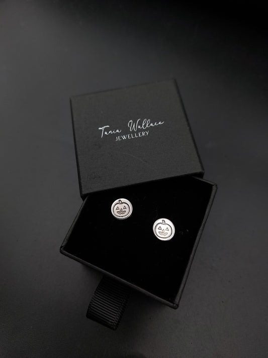 Pumpkin Studs