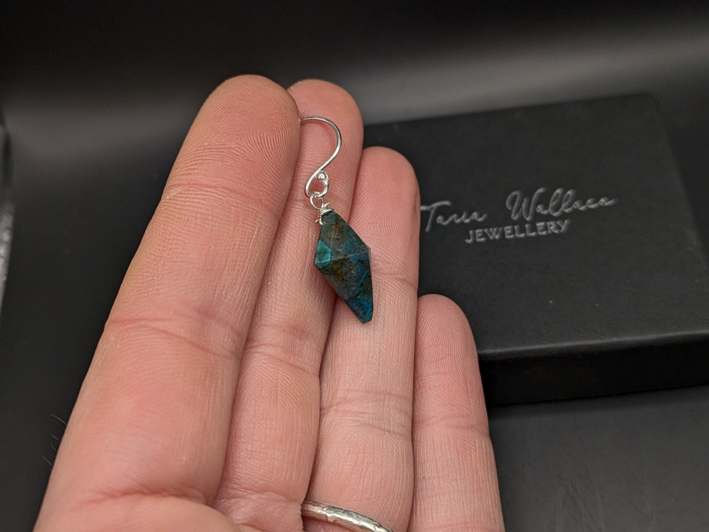Chrysocolla 'kite' Drops
