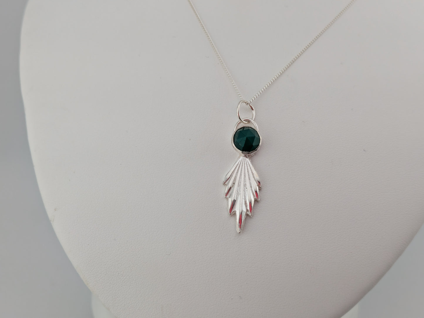 3D Fan and Green Agate Pendant