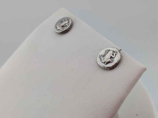 Frog Studs
