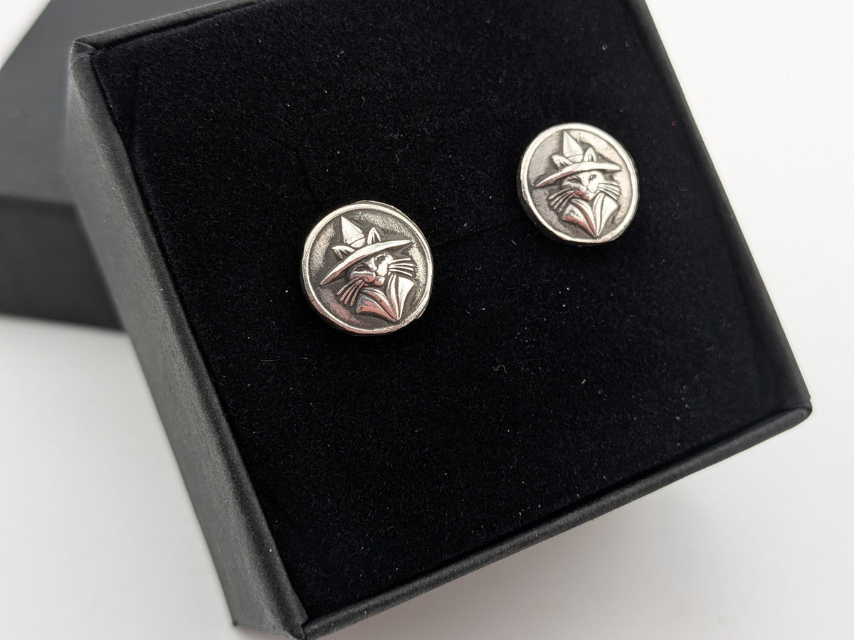 3D Witches Cat Studs