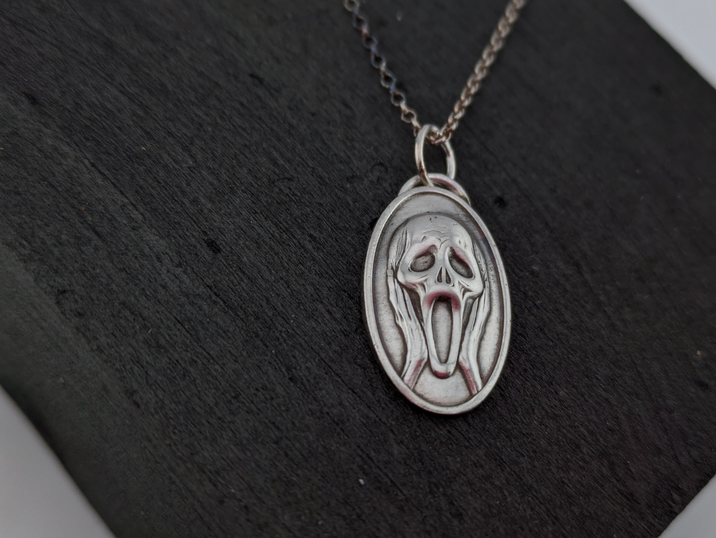 Ghostly Screaming Face