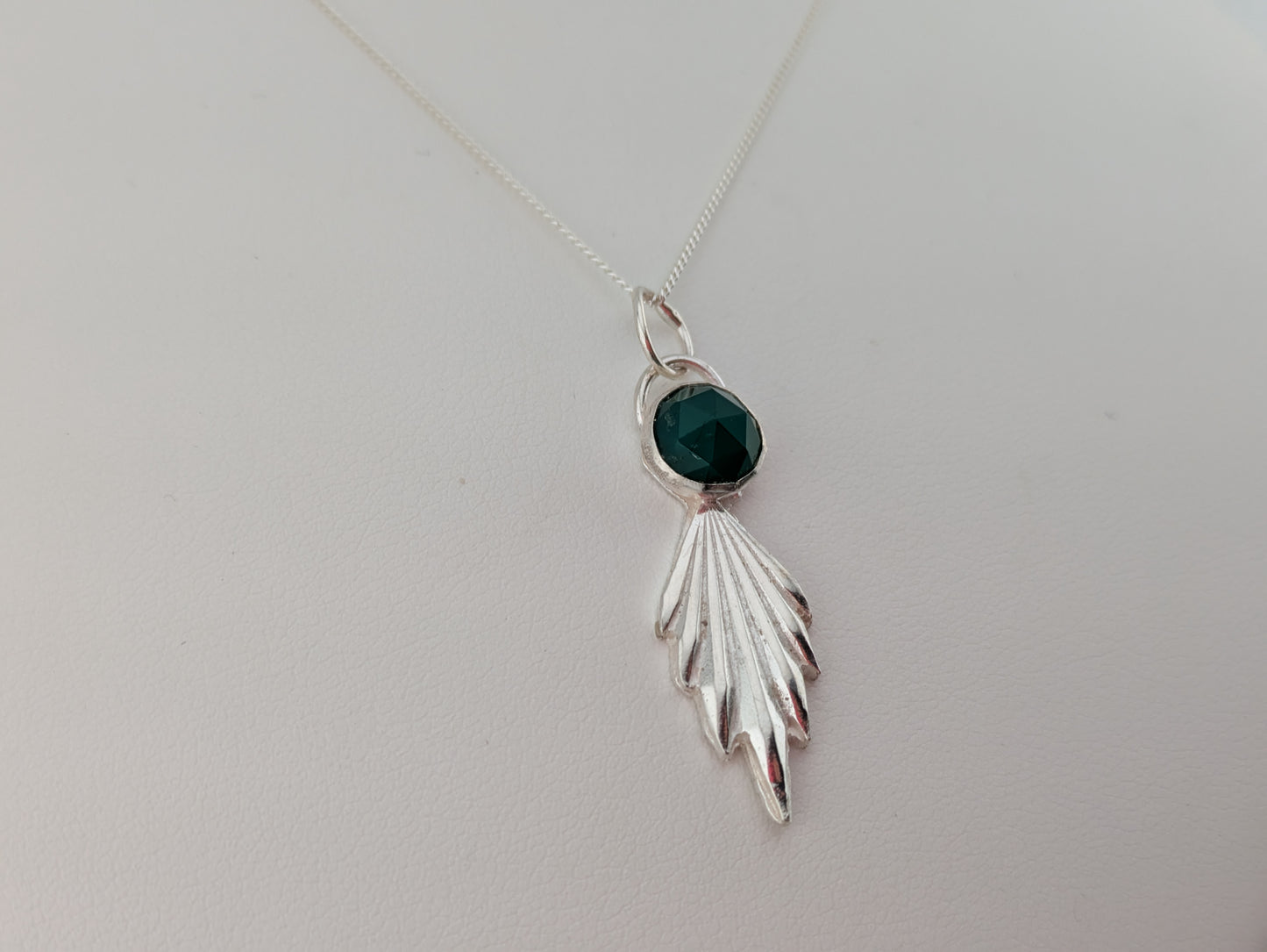 3D Fan and Green Agate Pendant