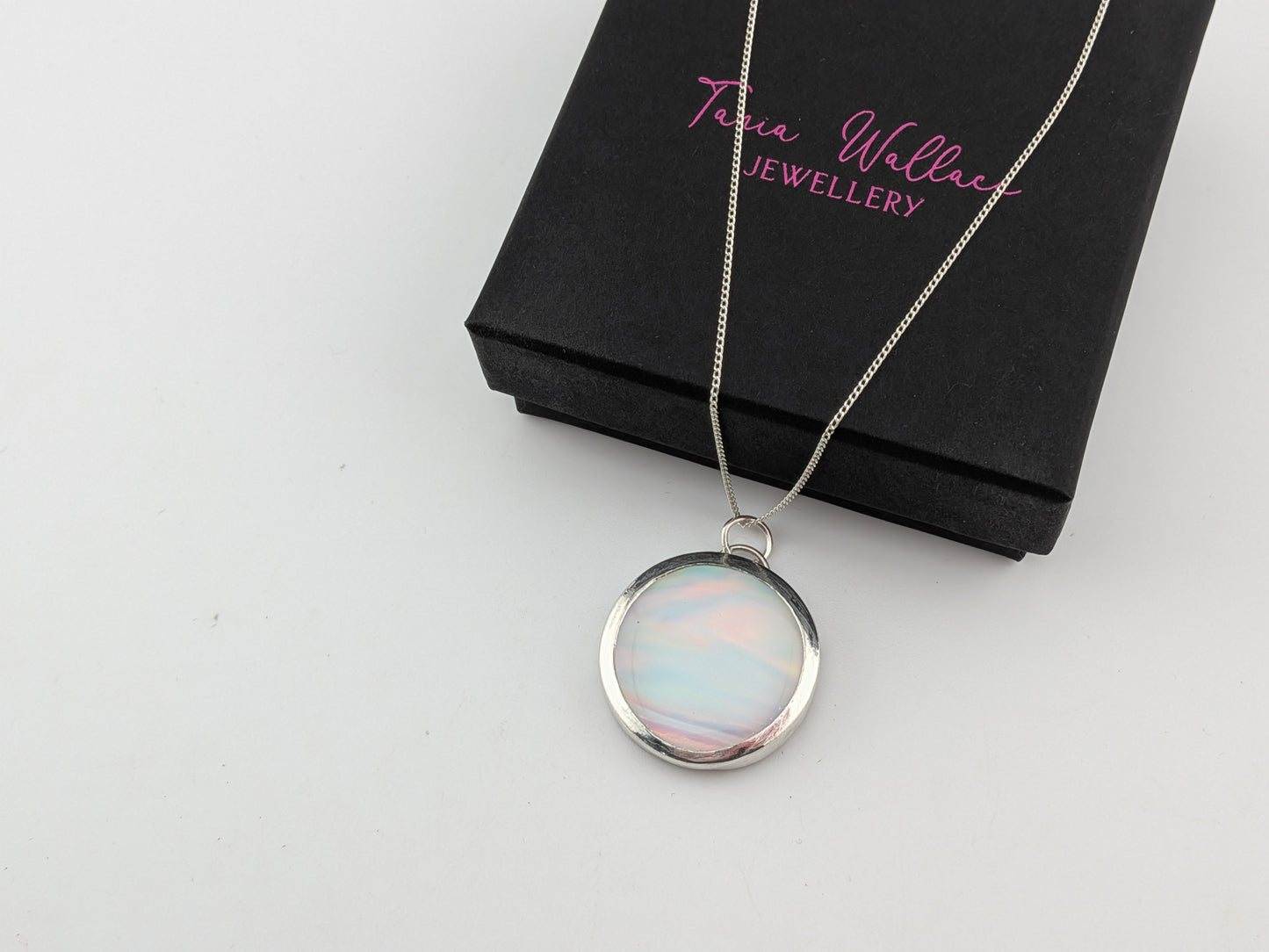 Aurora Opal Disc Pendat
