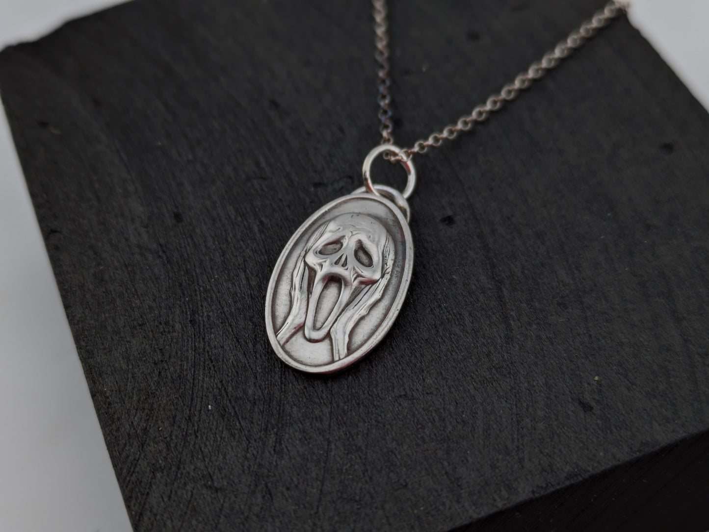 Ghostly Screaming Face