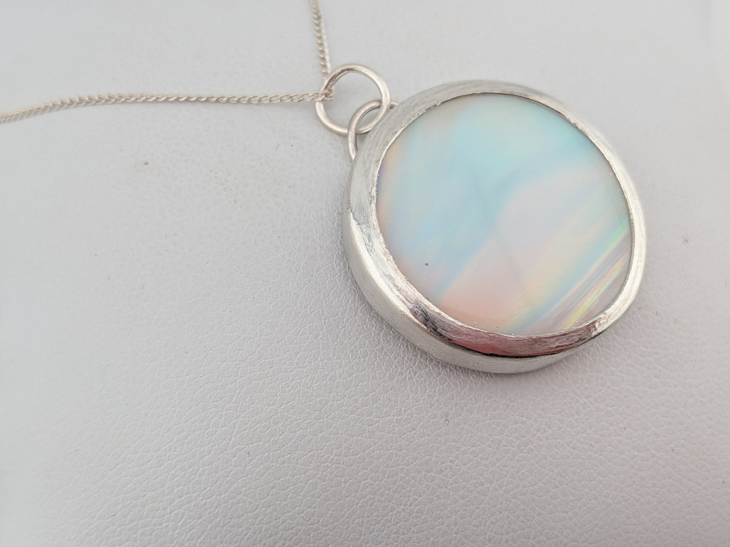 Aurora Opal Disc Pendat
