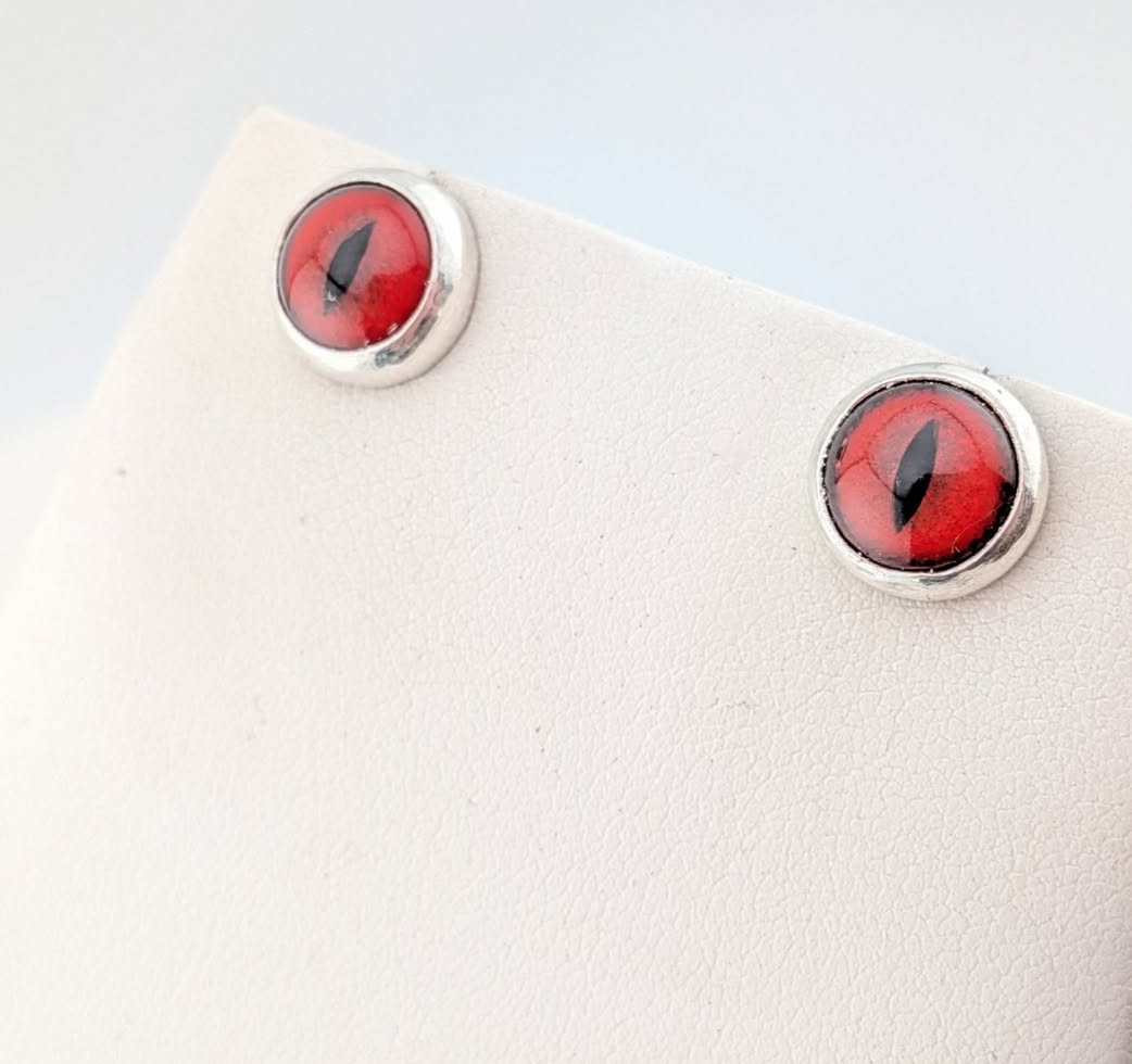 Red Glass Reptile Eye Studs