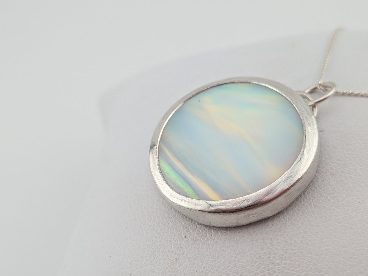 Aurora Opal Disc Pendat
