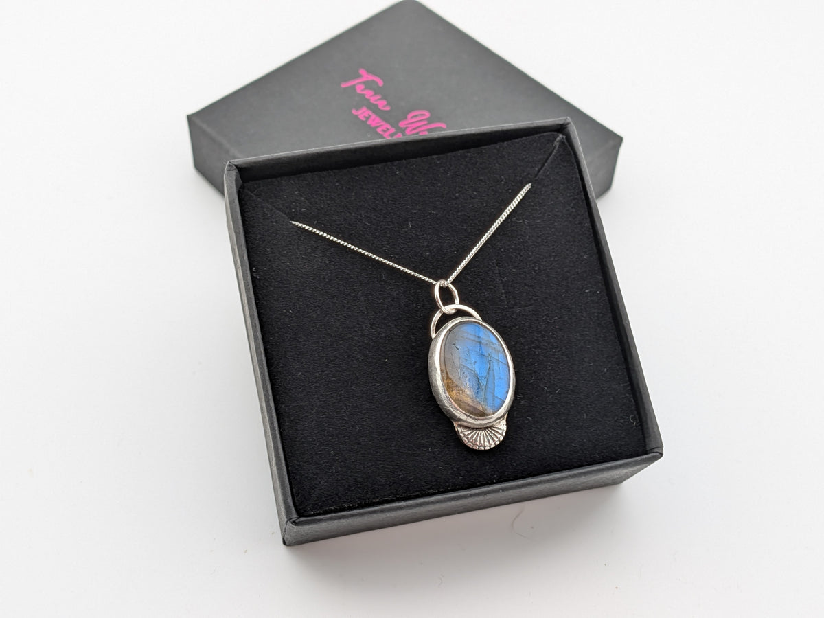 Labradorite Pendant