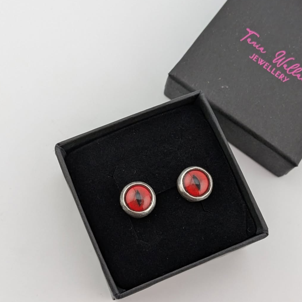 Red Glass Reptile Eye Studs