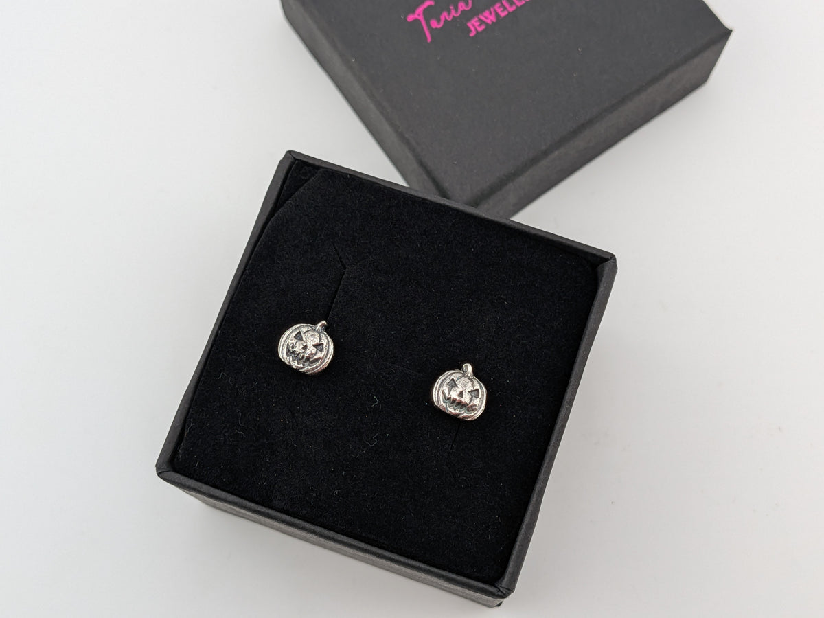 Solid Silver Pumpkin Studs