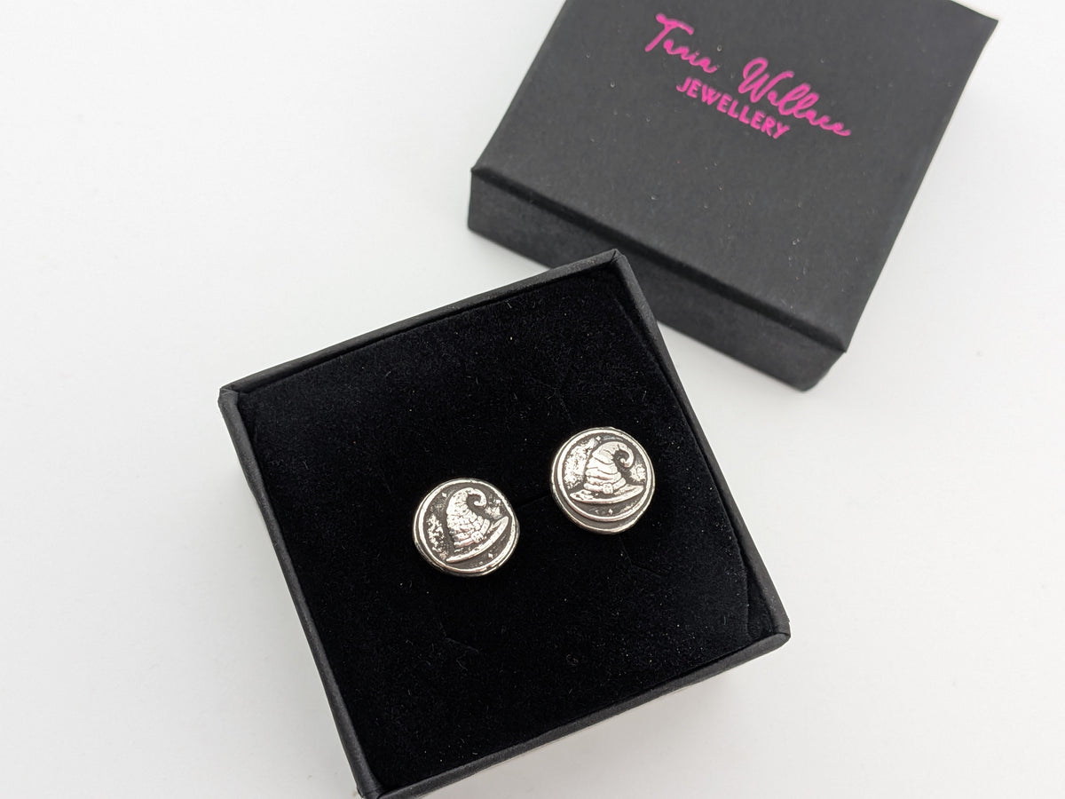 3D Witches Hat Studs