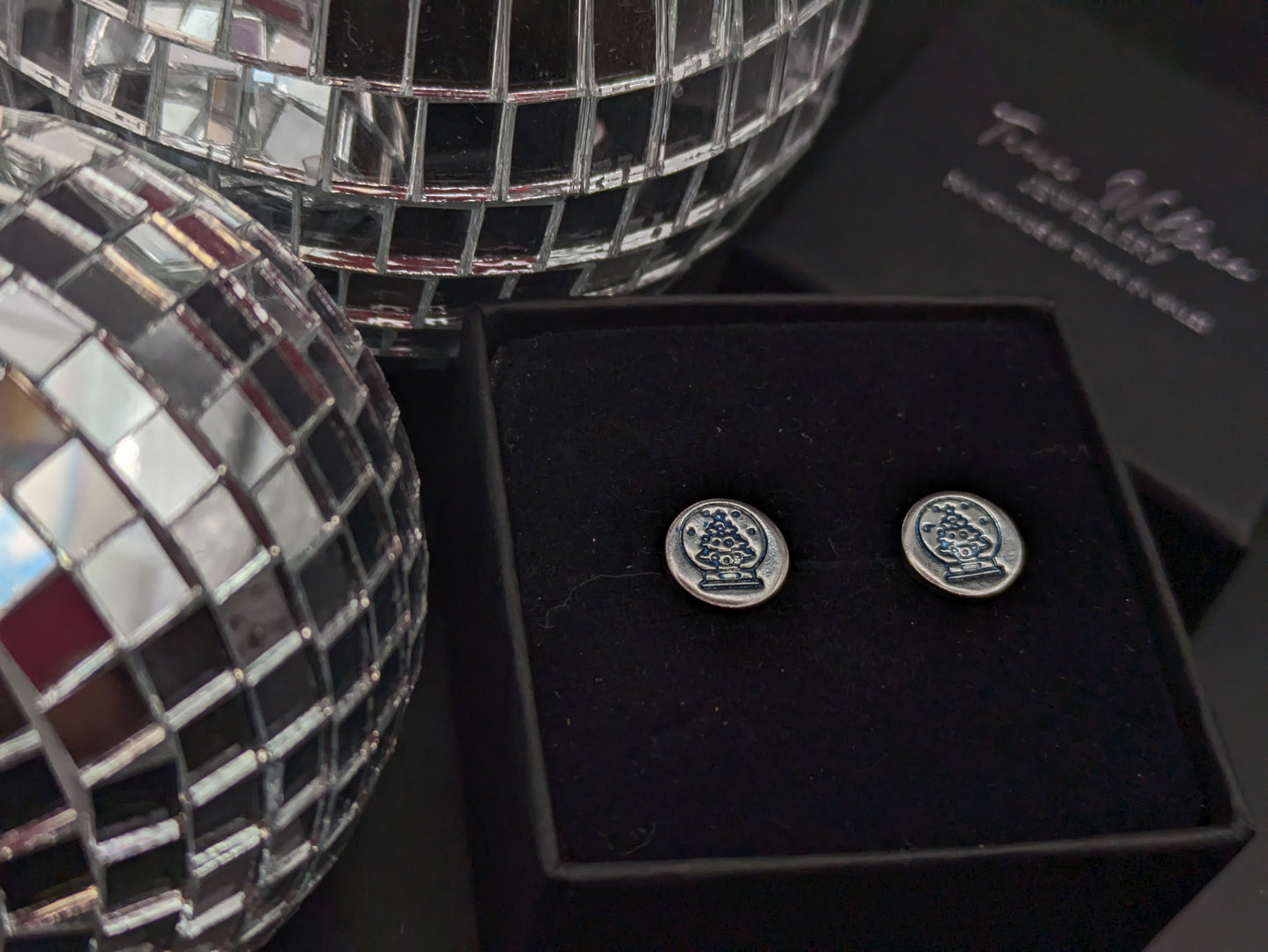 Snow Globe Studs