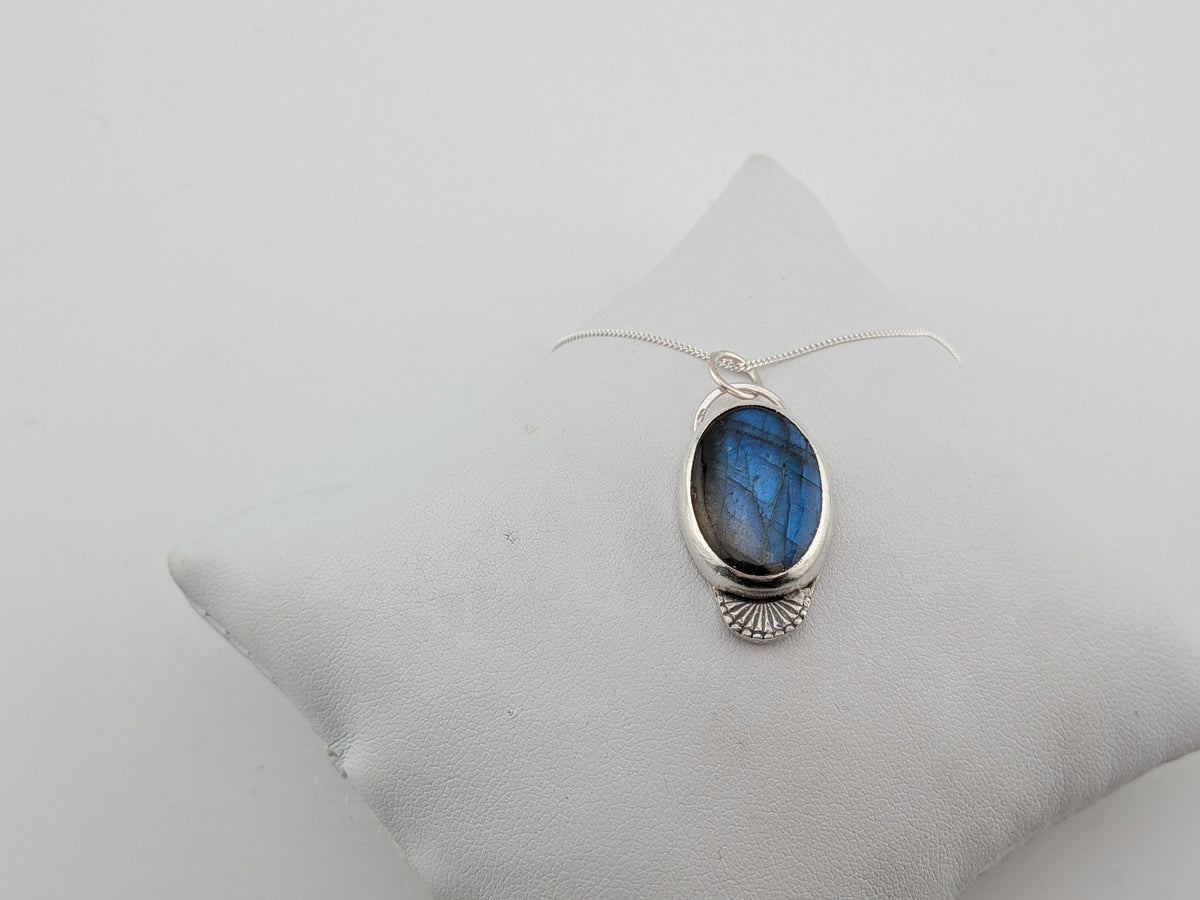 Labradorite Pendant
