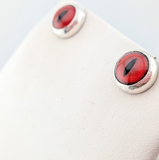 Red Glass Reptile Eye Studs