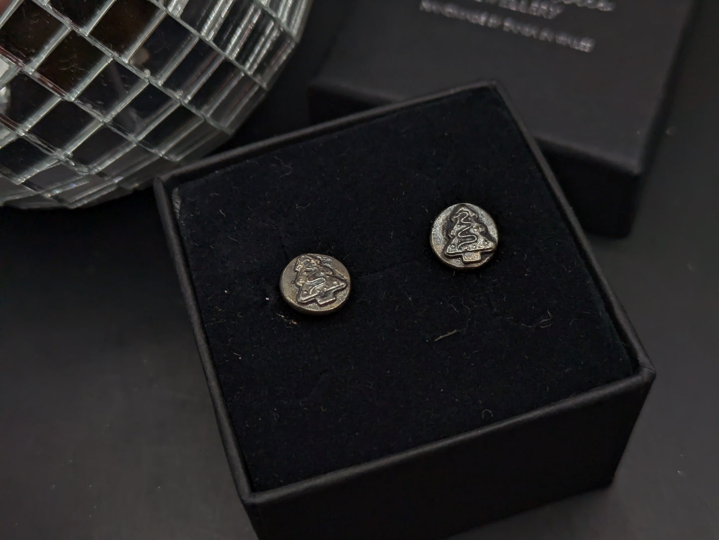 Darkened Christmas Cookie Studs