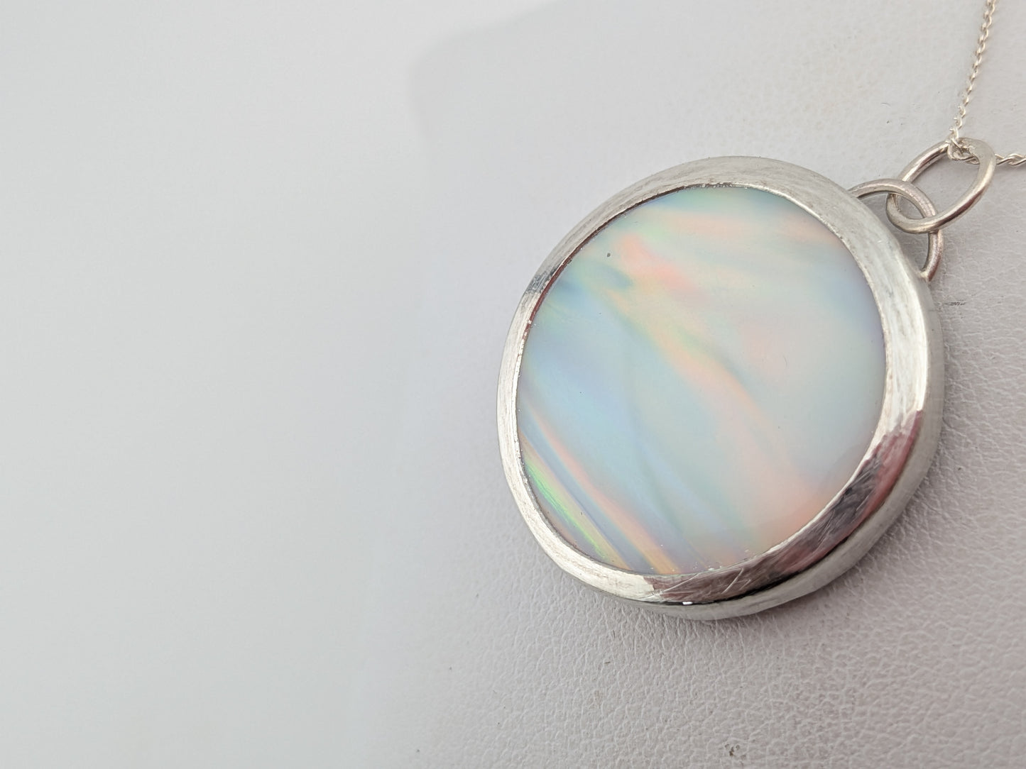 Aurora Opal Disc Pendat