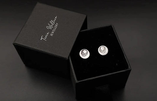 Silver skull studs